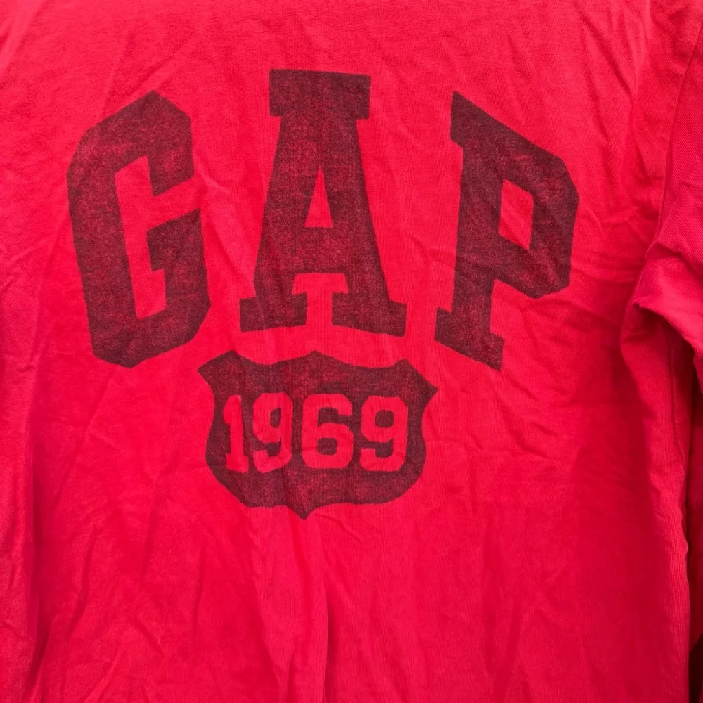 GAP Kids Red Logo Long Sleeve Tee Shirt Size 14-16 - Picture 2 of 7